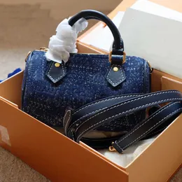 Bolso Bolsos de diseñador Bolso de almohada de vaquero azul Mujer Flor vieja Bolso cruzado Samll Cremallera Tambor Hombro Paquete trasero Largo Starp