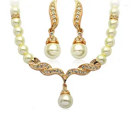 Halsband örhängen uppsättning 2022 kreativ guldfärg 1pair bröllop brud pärla strass smycken dam kvinnliga smycken för kvinnor
