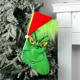 Noel Günü Dekorasyon Çorapları Grinch Yeşil Saç Canavar Parlayan Çoraplar Şeker Çantası Kolye Hediye Toptan