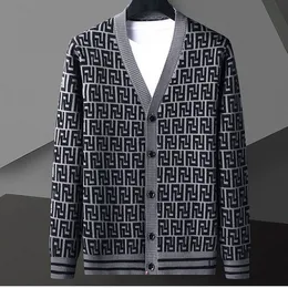 남자 스웨터 남성 스웨터 코트 고급 브랜드 카디건 니트 vneck 패션 레터 긴 슬리브 풀오버 코트 탑 MXL