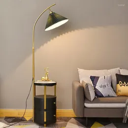 Lampade da terra Mensola Lampada integrata Soggiorno camera da letto nordico Studio Design creativo minimalista con comodino a cassetto
