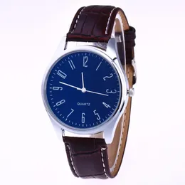 HBP Moda Sport Wrist Alloy Case Leather Band Quartz Business Wristwatch Men Watch Calendar Clock Gift
