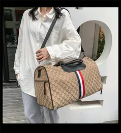Moda su geçirmez seyahat çantası erkek kadın cüzdan tasarımcısı fitness çanta deri omuz iş büyük tote bagaj çantası kızlar lüksler sırt çantaları