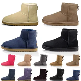 2023 أستراليون الجوارب مصممة الثلج أحذية الموضة سيدة أعلى الفراء من جلد الغزال الشتاء الحذاء الدافئ الأسود الكستناء الوردي بوتي في الهواء الطلق أحذية المشي أحذية مدربين