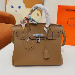 Birkinbag 핸드백 큰 토트 용량 여성 어깨 가방 가방 정품 가죽 실버 하드웨어 트위스트 버클 인테리어 지퍼 포켓 전송 조랑말 펜던트 리본 토트