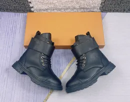 Stivali Ragazze Autunno stivale matin Moda Nero Stile britannico Caviglia Bambini PU Pelle Marea Bambini Scarpe invernali Plus Velluto