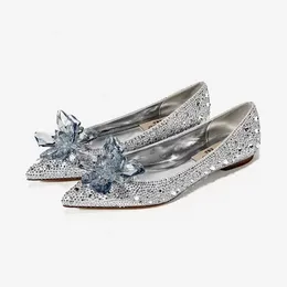Świecące płaskie kryształy buty ślubne dla panny młodej luksusowe obcasy designerskie obcasy Kopciuszek Pumki Poined palce naszeczki buty ślubne 3 kolory wly935