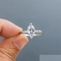 Klusterringar Vitt guldfyllda Marquise Zircon Rings for Women Wedding Engagement Jewelry Crystal Stone Ring Female Luxury Accessor DH8ML
