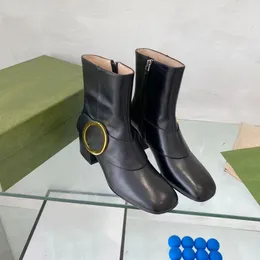 Scarpe casual da donna Stivali in pelle Stivali da esterno Autunno e inverno nuova suola alta a metà gamba