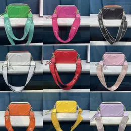 디자이너 지갑 가방 2023 숄더백 여성 간단한 패션 지갑 m 색상 작은 일치 J 스퀘어 크로스 바디 카메라 가방