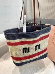 new fashion Celebrity runway model straw bag latest design simple and practical designer women's handbag 2021 wallet designed for young girls classic fashion 2022