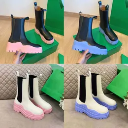 Üst Satış Kadın Botları Chaelsea Boot Deri Martin Ayakkabı Moda Kaymaz Dalga Renkli Kauçuk Dış Tablo Elastik dokuma Tasarımcı Ayakkabı