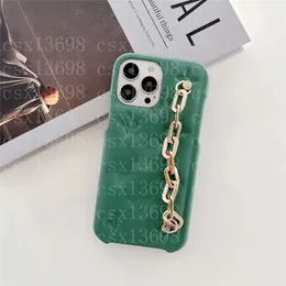 Moda designerska designerka na telefon iPhone 14 13 12 11 Pro Max 14pro 14plus 13pro 13promax 12promax litera mobilna tylna okładka z luksusową metalową bransoletą