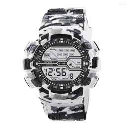 Kol saatleri basit ve şık moda su geçirmez erkekler lcd dijital kronometre tarih lastik spor bileği saat yaratıcı hediye reloj