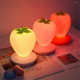 Nattlampor Strawberry Light Fruit LED Lamp Chlidren Gift Bedroom Christmas Wedding Birthday Party Decor USB Laddning inomhusbelysning