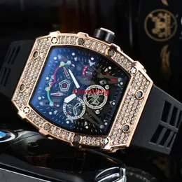 2022 3 Pins Luxusuhr neue Herren hochwertige Diamant-Quarzuhr Edelstahlgehäuse Uhr schwarz Gummi329J