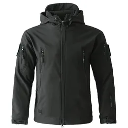 Herrenjacken Herren Taktische Wandern Haifischhaut Softshell Kleidung Windjacke Flugpilot Kapuze Militär Fleece Feld 221105