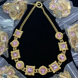 Luksusowe zaprojektowane fioletowe kryształowe Diamenty naszyjniki Bransoletka Kolarki Banshee Medusa Head Portret 18K Gold Splated Damble Bejdia Prezenty MS15 -02
