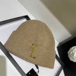 Kış Beanie Tasarımcı Örme Şapka Kadın Erkek Moda Kafatası Kapakları Lüks Marka Takılmış Şapkalar Klasik Mektup Örgü Kapak Açık Sıcak Şapkalar 12 Renk