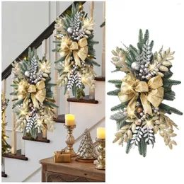 Dekorativa blommor f￶r f￶nster utanf￶r tr￥dl￶s prelit trappa trim julkransar fr￤mre by gatuljus batteri