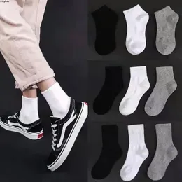 2022 Носки Socks Slippers Nocle Nopemport Material Material Sports Athletic Geometric Pattern Cotton Fashion Casual для весенних осенних сезонов