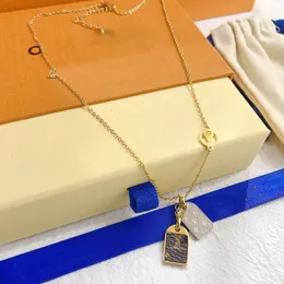 Europe America Fashion Womens Design Necklace Faux Leather 18K Gold Plated 925 Silver Plated Stainless Steel Necklaces Choker Chain Letter Pendant Jewelry X332