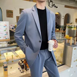Męskie garnitury Białe mężczyźni 2022 Zielony 2 -częściowy zestaw Eleganckie odzież męską Palenie Klasyczna luźna moda społeczna w stylu Korea Ubrany