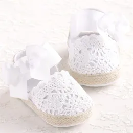 Pierwsze spacerowicze Winbo Baby Bor Born Buty wiosna lato Słodka bardzo lekka Mary Jane Big Bow Knitted Dance Ballerina Dress Pram Crib Shoe 221107