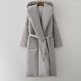 Płaszcze damskie okopy 2022 Kobiet zimowy płaszcz stylowy, gęsty, ciepły puch długi parka żeńska wodoodporność