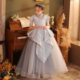 M￤dchenkleider elegante Quaste Pailletten bodenlange Bl￼tenlicht Luxus Perspektive V-Ausschnitt Langes Ballkleid Klavier Performance Kleid