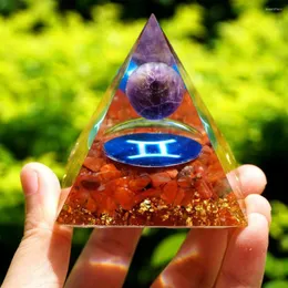 Dekorativa figurer Handgjorda orgonitpyramid 60mm Zodiac Amethyst Sphere Red Agate Natural Cristal Stone Reiki Energy Healing Meditation