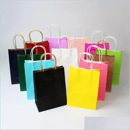 Opakowanie prezentów 50pcs Kolor papierowy Kraft z uchwytami 21x15x8cm festiwal Prezent Wrap Pakiet Torby