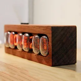 Bordklockor i 12 Nixie Tube Clock Retro Wood Red Rosewood Electronic Desktop Glow Desk Digital Watch Present Idéer