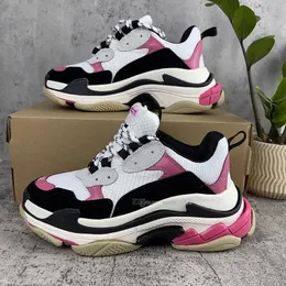 Lässige Schuhe Designer Triple S Trainer-Plattform alte Dad Frauen hellblau Pastelle Schwarz grau weiße beige orange multi-color paris 17