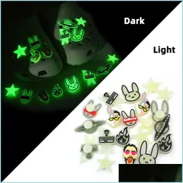 Shoe Parts Accessories Bad Bunny Pattern Glow In The Dark Croc Jibz Charms Luminous 2D Soft Pvc Shoe Accessories Decorations Fluor Dhr4O