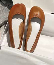 Scarpe casual di marca scarpe a punta da donna bocca poco profonda fondo piatto un pedale scarpe singole pigre