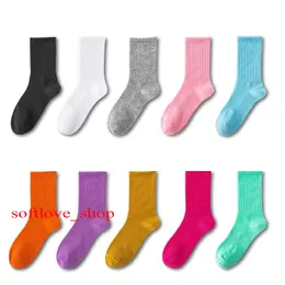 2021 Meias por atacado Mulheres meias de algodão puro 10 cores Sport Sockings Letra NK Impressão