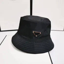 bucket hat Designer lyxhattar Herr Dammössor Sun Prevent Bonnet Beanie Baseballkeps originalfodral Snapbacks Outdoor Fishing Dress Beanies Bred brättad kepsar