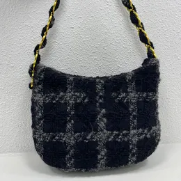 22A Womens Wool Tweed 2in1 Underarm Hobo Bags Gold Metal Hardware Chain Crossbodt Axel Messenger Purse Stor kapacitet Fashion Trends Street Handv￤skor 24 cm