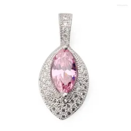 Collane con ciondolo SHUNXUNZE Gioielli di lusso Fidanzamento di Natale Pendenti di nozze per le donne Goccia rosa Cubic Zirconia placcato rodio R3188