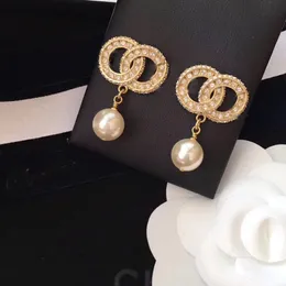 أزياء Dangle Drop Earrings مصممة مصممة للنساء عشاق حفلات الزفاف هدية المجوهرات مع حقيبة الفانيلا