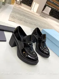 여성 디자이너 로퍼 드레스 슈즈 새로운 플랫폼 하이힐 캐주얼 가죽 신발 패션 스니커즈