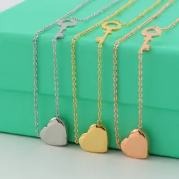 Tasarımcı Takı Üç boyutlu Kalp Kolye Charm kolye Altın Aşk Kolye Kadın Yüzük Bileklik Bilezik Lüks Kolye Titanyum aşıklar zinciri