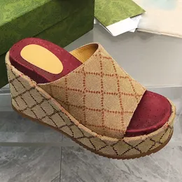 Tofflor strand casual glider flip flops sandaler kvinnor paris designer kil mönster broderi stora g bokstäver damplattform tjock botten