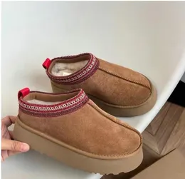 Clássico Austrália Mulher Bota de Neve Designer de Couro Real Botas de Pele Preguiçosa Fundo Grosso Plataformas de Inverno Sapatos Slip-on Botas Quentes Castanha Th