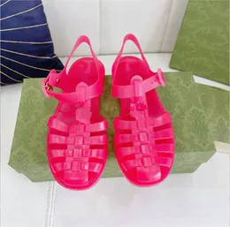 Designer feminino sandálias duplas g sandálias transparentes chinelos de borracha geléia lâminas planas lisadas de fivela ajustável Candy Color Slipper Summer Beach Shoes