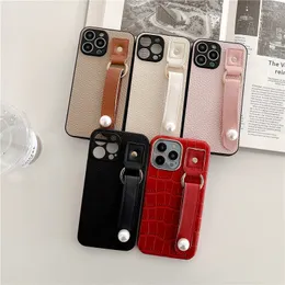 Pearl Wristband Lychee Grain Leather Phone Cases for iPhone 14 13 12 11 Pro Max Full Protective Soft Bumper Crocodile Pattern Bracket Back Cover Shockproof