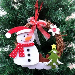 زخارف عيد الميلاد إكليل معلقة زخرفة الزخار الزخار زخرفة سانتا بند الثلج دب ديكور ديكور الحلي الشجرة