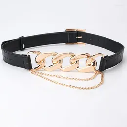 Celra Fashion Luxury Belt for Women Chic Square Fuckle PU couro com anel de metal Cadeia de lazer Vestido de lazer Jeans Wild WildAnd