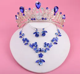 Diamond Romantic Crystal Love Brincos com cisne azul um colar de colar de coroa Acess￳rios de noiva Conjunto de tr￪s anos Earri3802803